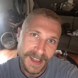 Meet your Posher, Chris